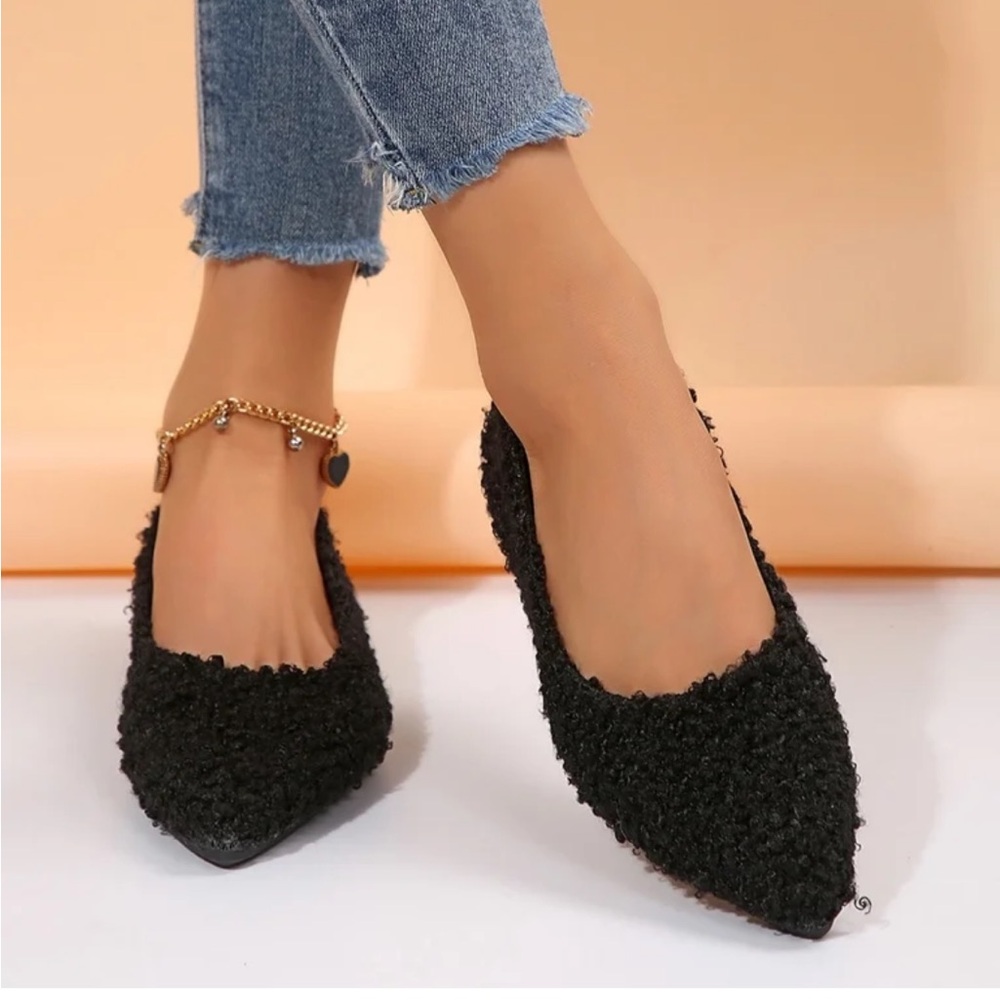 DKNY Black TEDDY Textured Flats - Picture 1 of 12